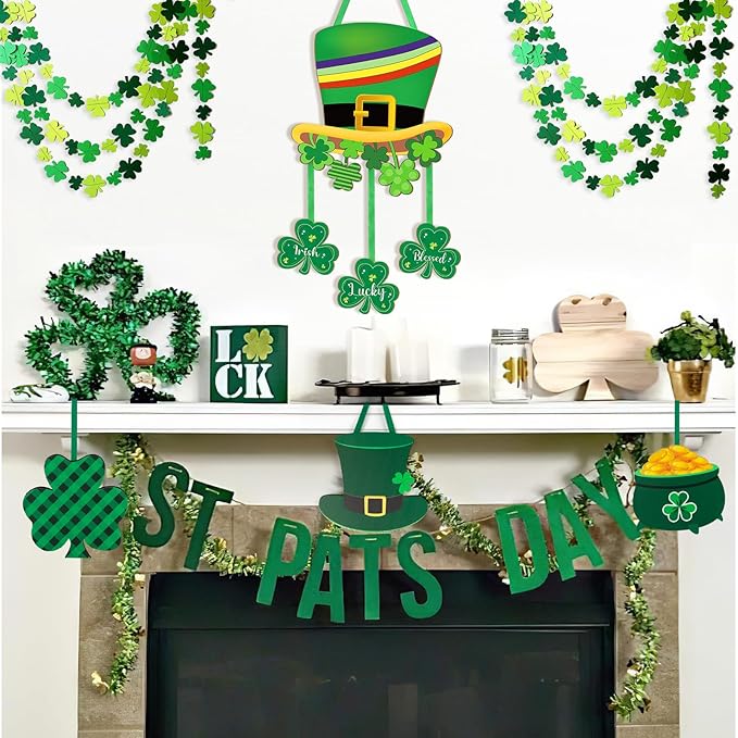 Wooden St. Patrick's Day Decoration Door Wreath for Front Door Sign Wall Signs Shamrock Clover Spring Decoration, Irish Sign Welcome Hanging for Home Wall Decor Party Outdoor Indoor Supply
