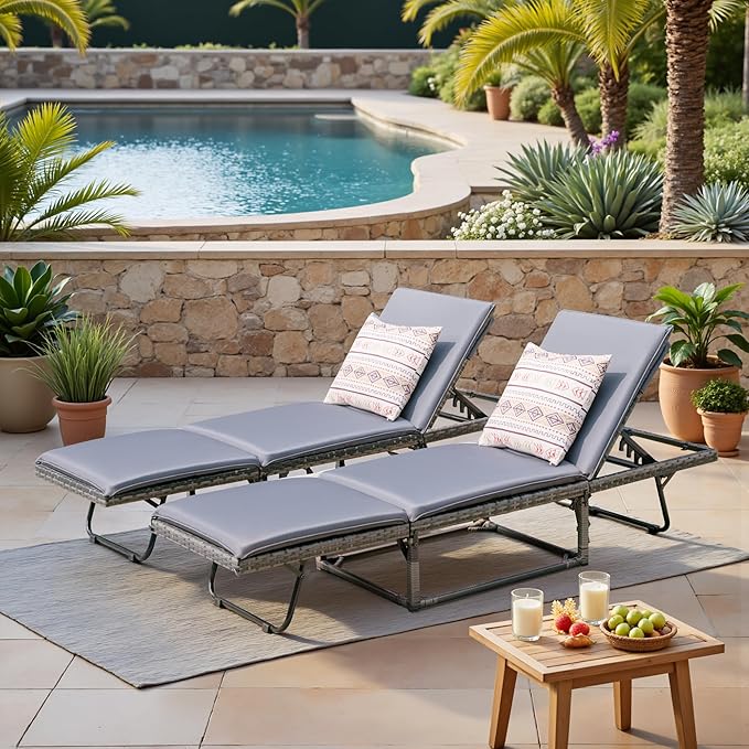Devoko Lounge Chair Foldable Rattan Chaise Lounge 2-Pack, 5-Angle Adjustable Backrest Patio Chairs for Beach, Patio, Poolside (Grey)