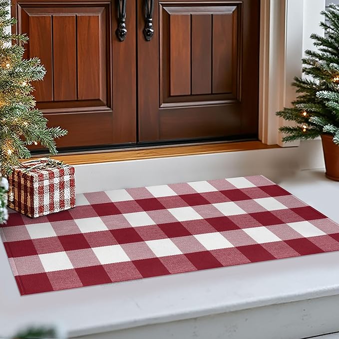 IOHOUZE Christmas Buffalo Plaid Rug 2x4.3 Ft Outdoor Indoor Doormat Red White Check Washable Area Rug Woven Cotton Checkered Front Porch Mat Christmas Decor for Front Door Entryway Home Entrance