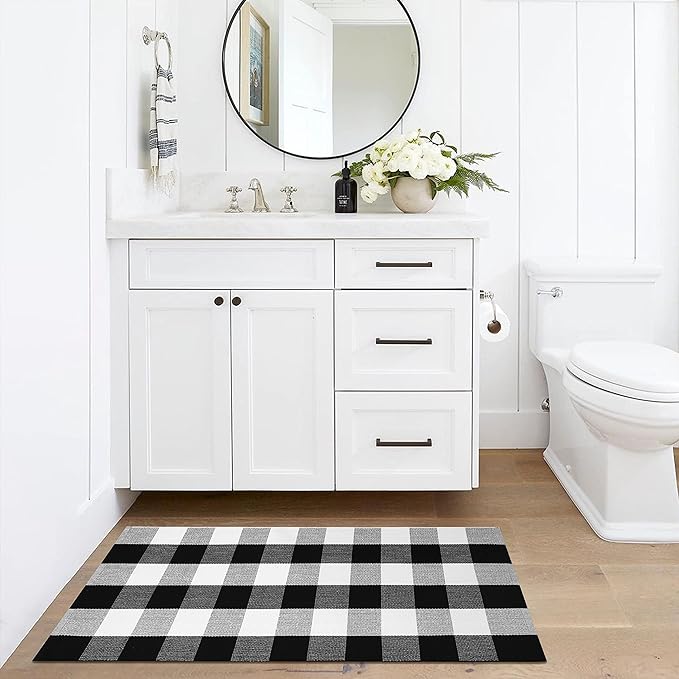 IOHOUZE Buffalo Plaid Checkered Rug 2x4.3 Ft Front Door Mats, Washable Area Rugs for Front Porch Decor, Spring Summer Welcome Mats Outdoor, Black White Rug for Farmhouse/Entryway/Home Entrance