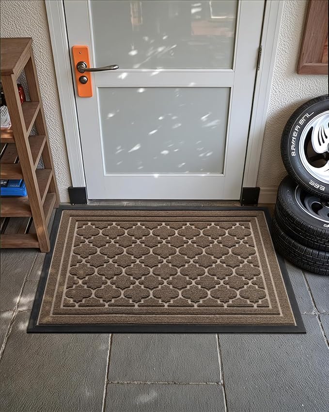 Color&Geometry Front Door Mat Outside Entrance, Heavy Duty Non Slip Low Profile Doormat for Entryway, Trap Dirt and Moisture Welcome Mats All-Weather, Easy Clean, Patio, Garage, 17"x30" Brown