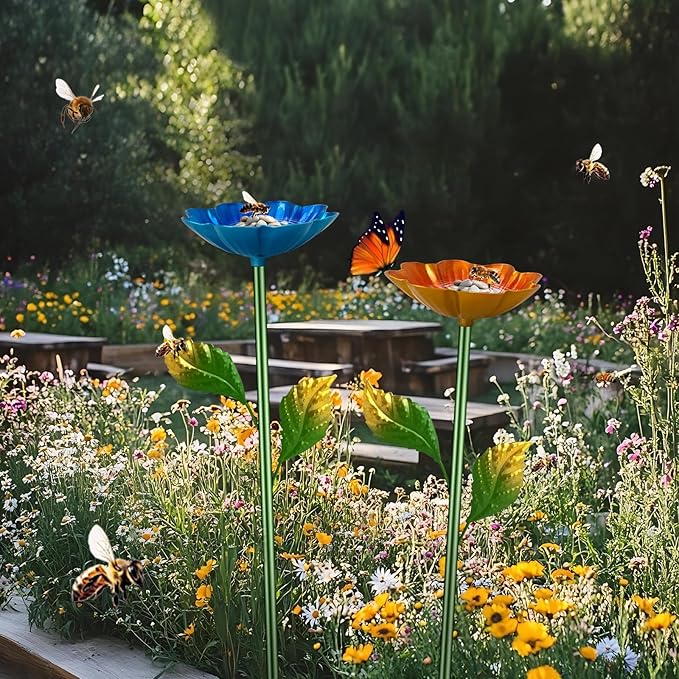 Bee Watering Station,2 Pack Butterfly Drinking Station with Flower Design for Garden,Colorful Metal Flying Insects Feeder Baths for Garden Yard Decor (Blue,Yellow)