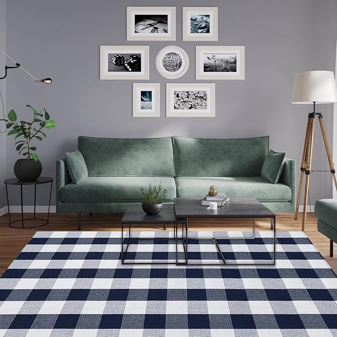 MUBIN Cotton Buffalo Plaid Rug, 4'x6' Navy Blue and White Outdoor Rug Front Door Decorative Mat, Hand-Woven Foldable Rug for Layered Door Mats Washable Carpet for Front Porch, Entryway, Farmhouse