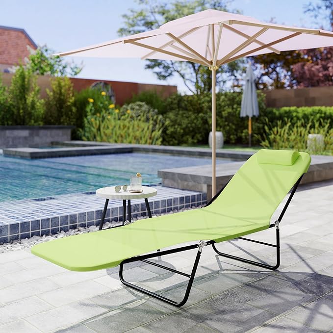 Outsunny Folding Chaise Lounge Chair, Pool Sun Tanning Chair, Outdoor Lounge Chair with Reclining Back, Breathable Mesh Seat, Headrest for Beach, Yard, Patio, Green