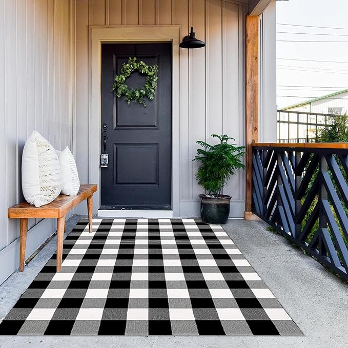 MUBIN Cotton Buffalo Plaid Rug, 4x6 ft Black and White Checked Outdoor Rug Front Door Decorative Mat, Hand-Woven Reversible Foldable Rug for Layered Door Mats Washable Carpet for Front Porch, Entryway