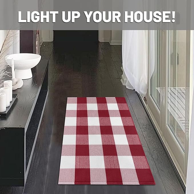 IOHOUZE Christmas Buffalo Plaid Rug 2x3 Ft Outdoor Indoor Doormat Red White Check Washable Area Rug Woven Cotton Checkered Front Porch Mat Christmas Decor for Front Door Entryway Home Entrance