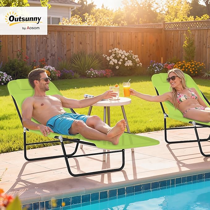 Outsunny Folding Chaise Lounge Chair, Pool Sun Tanning Chair, Outdoor Lounge Chair with Reclining Back, Breathable Mesh Seat, Headrest for Beach, Yard, Patio, Green