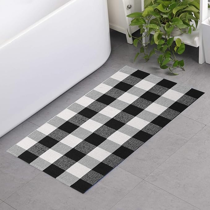 MUBIN Buffalo Plaid Rug 2X4 ft Outdoor Black and White Checked Rug Cotton Reversible Hand-Woven Indoor Washable Entryway Front Porch Decor Rugs for Layered Welcome Front Door Mats