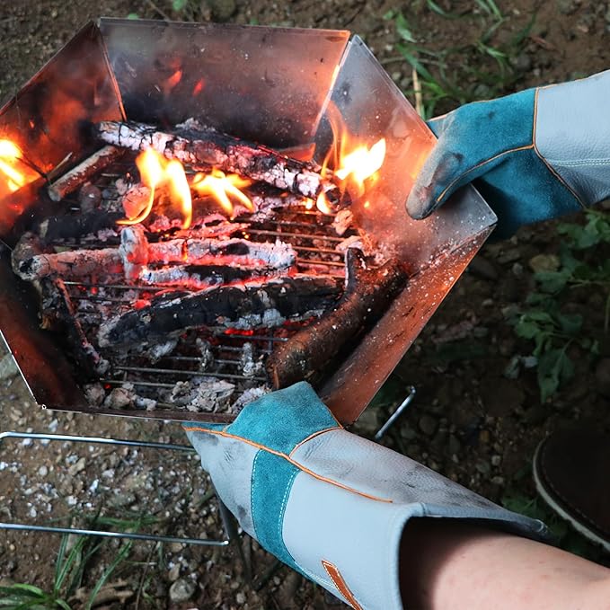 BEETRO 932℉ Heat Resistant Forge/Mig/Stick Welding Gloves for Oven/Grill/Fireplace/Furnace/Stove/Pot Holder/Wood Burner