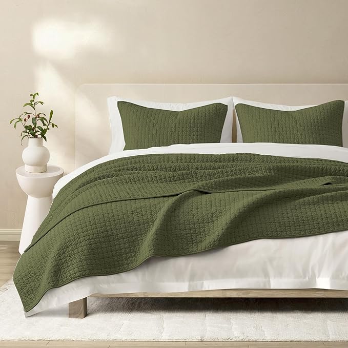 Wonderful Cotton Blended Jersey Knit King Quilt, Stitch Bedding Heather Olive Green Quilt with 2 Pillow Shams, Cloud Cloverlet, Soft Bedspread All-Season Use 104"x94"
