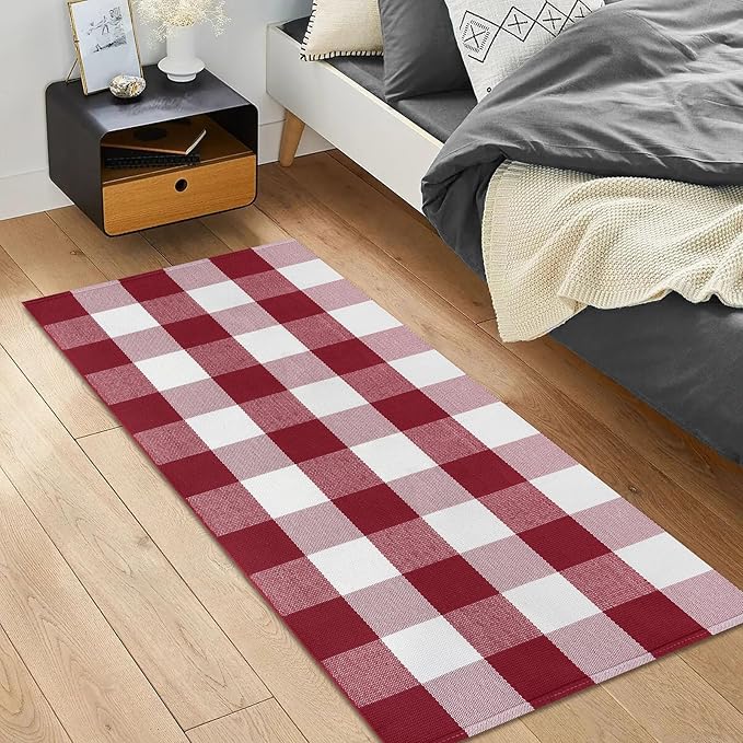 IOHOUZE Christmas Buffalo Plaid Rug 2x4.3 Ft Outdoor Indoor Doormat Red White Check Washable Area Rug Woven Cotton Checkered Front Porch Mat Christmas Decor for Front Door Entryway Home Entrance