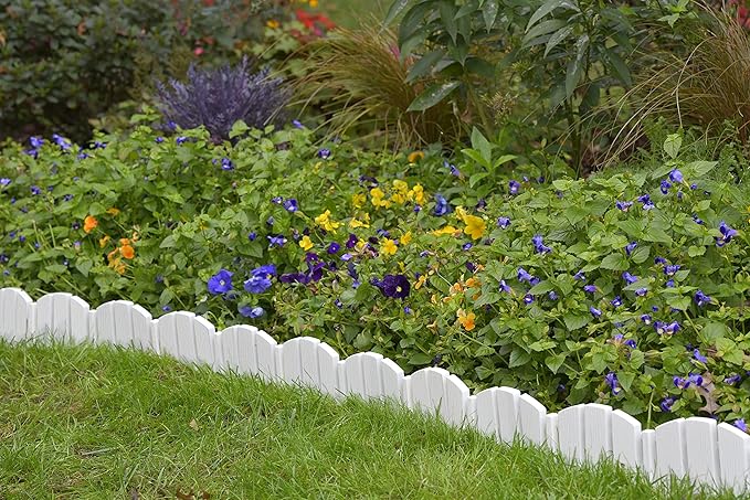 EASYFLEX No-Dig Garden Edging White Adirondack Wood-Look | 4.5 Inch Tall | Decorative | With Anchoring Spikes | 15 Foot Kit, Pack of 6