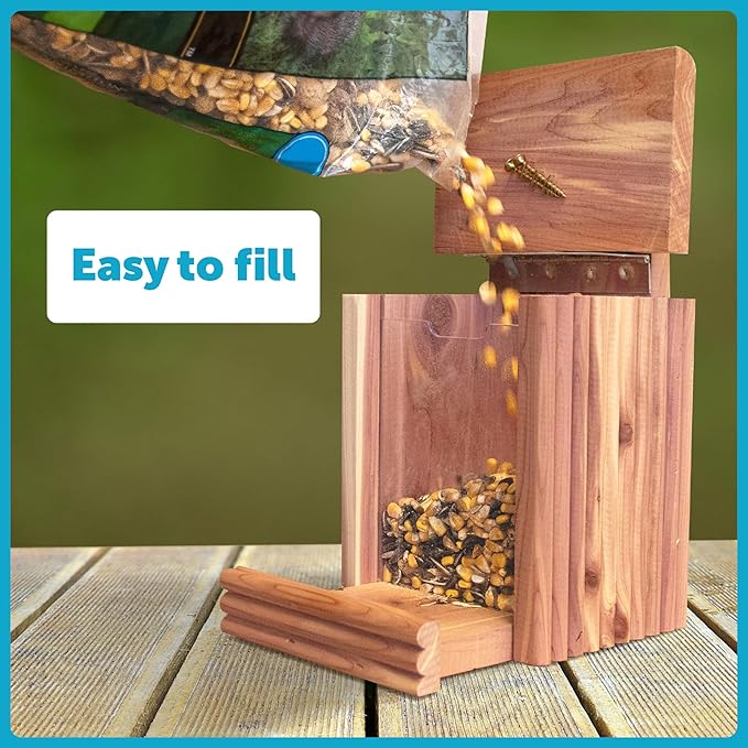 Pennington Cedar Squirrel Snacker Feeder, 2.75 LB Capacity
