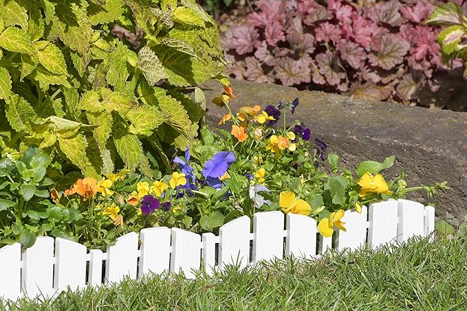 EASYFLEX No-Dig Garden Edging White Adirondack Wood-Look | 4.5 Inch Tall | Decorative | With Anchoring Spikes | 15 Foot Kit, Pack of 6