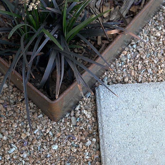 Edge Right - Hammer-in Landscape Edging - 48-inch Strips - 14-inch Depth 1/4-inch Rounded top COR-Ten Steel (5 Pack)