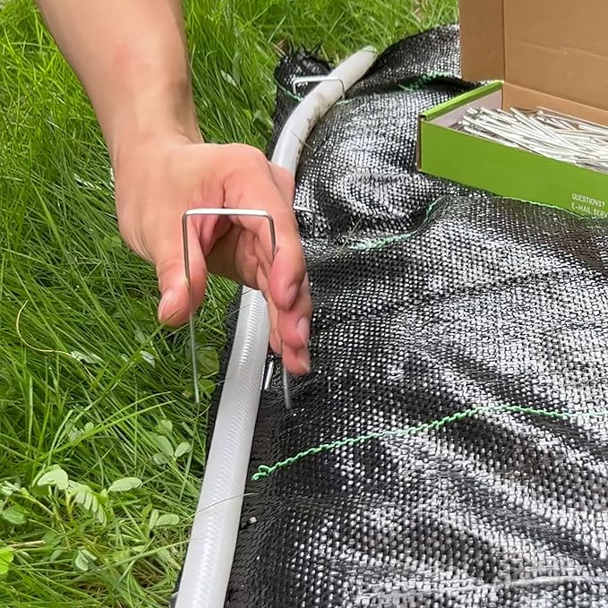 Landscape Staples Galvanized Garden Stakes, 6 inch 500 Pack 12 Gauge Heavy Duty Garden Pins for Fences, Lawns, Weed Barriers and Landscape Fabrics, Netting, Irrigation Hose.
