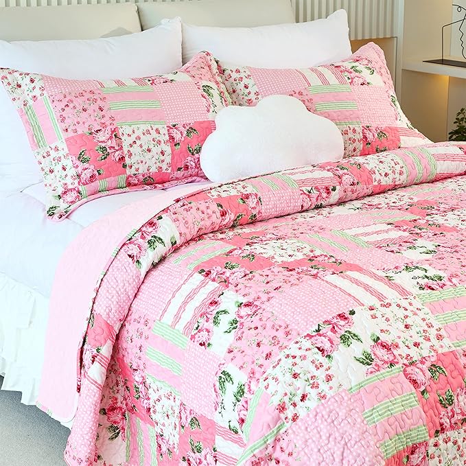 Cmfshape Floral Bedspread with 2 Pillow Shams-King Size,Patchwork Pink Quilt Set 3 Piece,Summer Quilt for Girls Women,Lightweight Reversible Bed Coverlet for All Seasons(King106 x96 Pink)