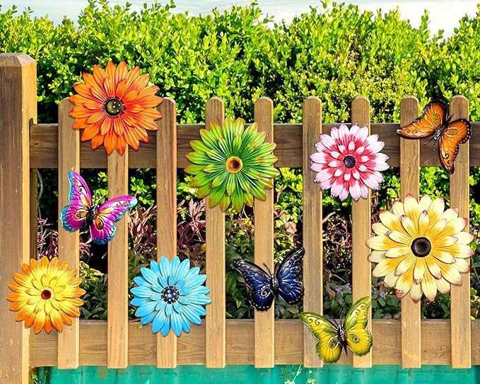 Gisafai 10 Pack Metal Flowers Wall Art Decor Outdoor, 3D 6 Pcs Daisy Flowers 4 Pcs Butterfly Metal Wall Art Fence Hanging for Fence, Patio, Garden, Backyard, Lawn, Balcony(Classic)