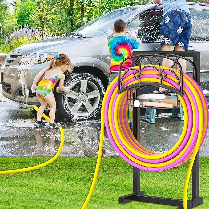 Garden Hose Holder,Heavy Duty Freestanding Detachable Storage Reel Stand,Upgraded 4 Spikes Hose Hanger for Outside Yard Lawn (curved line with Storage Basket)