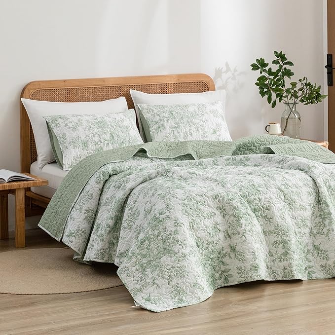 Wonderful Sage Green Floral Quilt Set Queen Size Cotton Stitch Bedding, Lightweight Comforter with Pillow Shams 3pcs Soft Cabin Bedspread Coverlet for All Season