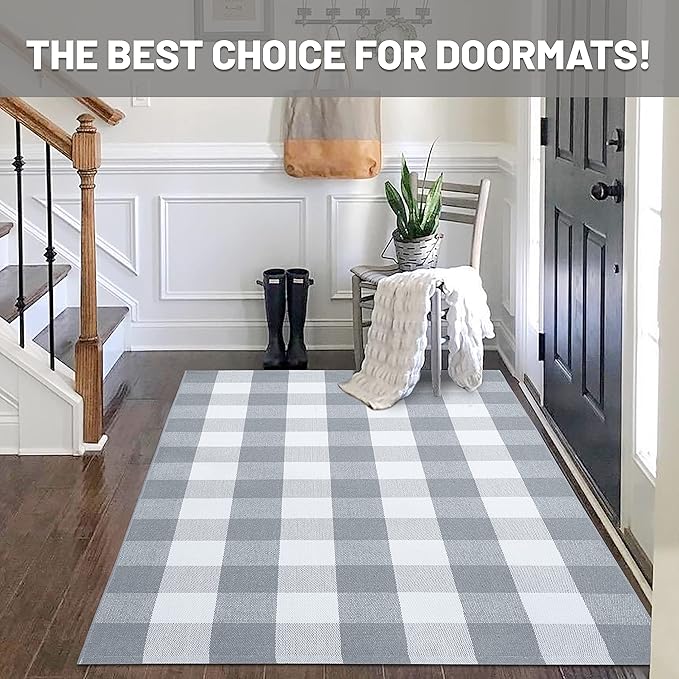 IOHOUZE Buffalo Plaid Checkered Rug 3x5 Ft Front Door Mats, Washable Area Rugs for Front Porch Decor, Spring Summer Welcome Mats Outdoor, Gray White Rug for Farmhouse/Entryway/Home Entrance